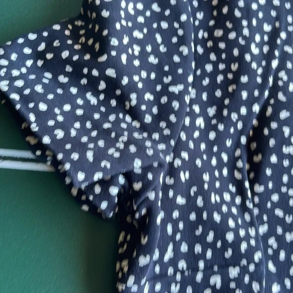 Woman’s dress - Picture 5 of 6